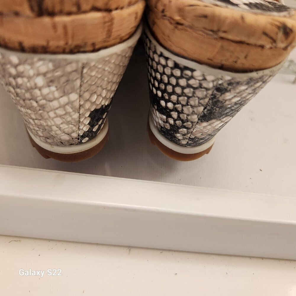 Donald Pliner "Sisu" Python Print Wedge Sandals. … - image 8